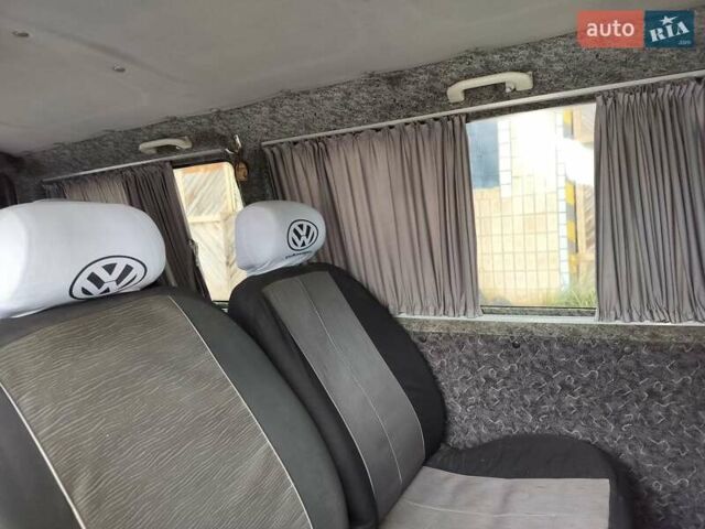 Синий Фольксваген Transporter, объемом двигателя 2.5 л и пробегом 450 тыс. км за 10200 $, фото 17 на Automoto.ua
