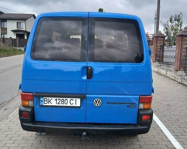 Синій Фольксваген Transporter, об'ємом двигуна 2.5 л та пробігом 317 тис. км за 7200 $, фото 2 на Automoto.ua