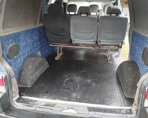 Синий Фольксваген Transporter, объемом двигателя 2.5 л и пробегом 343 тыс. км за 3466 $, фото 7 на Automoto.ua