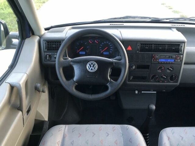 Синий Фольксваген Transporter, объемом двигателя 1.9 л и пробегом 248 тыс. км за 2300 $, фото 5 на Automoto.ua