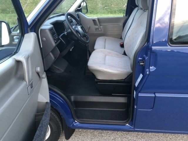 Синий Фольксваген Transporter, объемом двигателя 1.9 л и пробегом 248 тыс. км за 2300 $, фото 6 на Automoto.ua