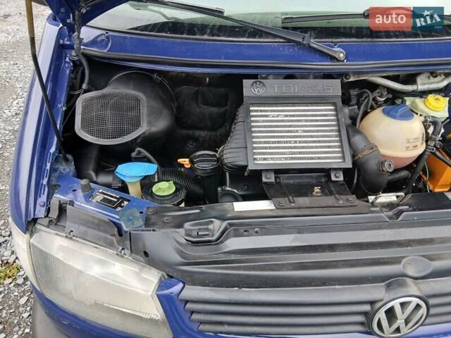 Синий Фольксваген Transporter, объемом двигателя 2.5 л и пробегом 345 тыс. км за 7999 $, фото 23 на Automoto.ua