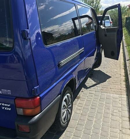 Синій Фольксваген Transporter, об'ємом двигуна 2.5 л та пробігом 30 тис. км за 7099 $, фото 15 на Automoto.ua