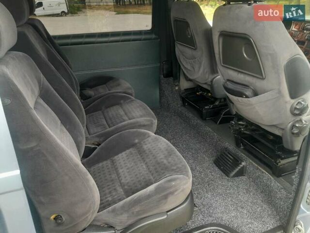 Синий Фольксваген Transporter, объемом двигателя 2.46 л и пробегом 364 тыс. км за 8500 $, фото 4 на Automoto.ua