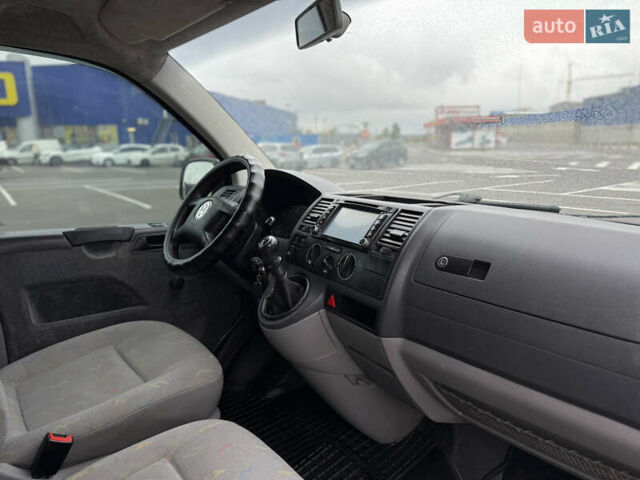 Синій Фольксваген Transporter, об'ємом двигуна 1.9 л та пробігом 373 тис. км за 9800 $, фото 19 на Automoto.ua