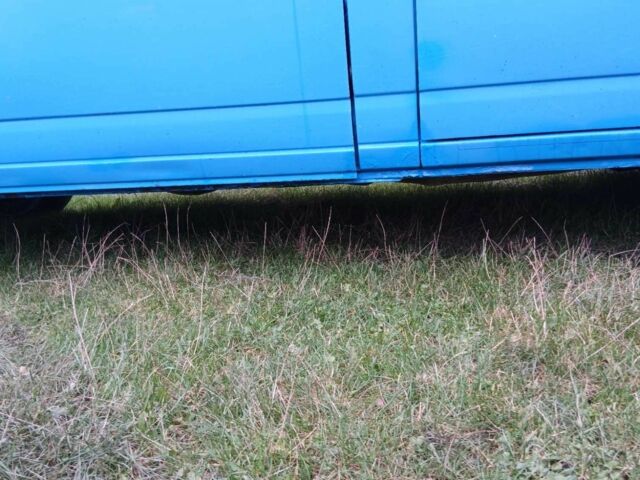 Синий Фольксваген Transporter, объемом двигателя 2.5 л и пробегом 399 тыс. км за 6185 $, фото 5 на Automoto.ua