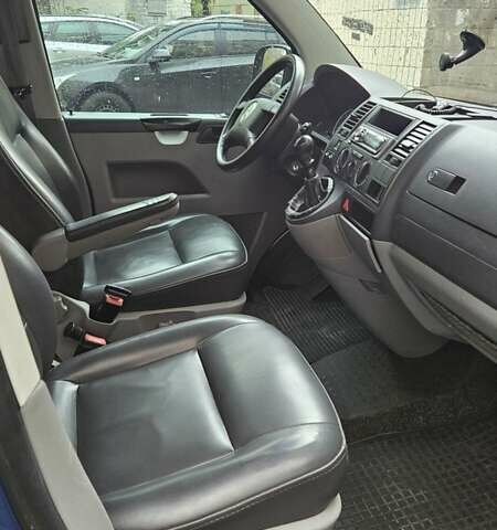 Синий Фольксваген Transporter, объемом двигателя 2.5 л и пробегом 300 тыс. км за 9300 $, фото 9 на Automoto.ua