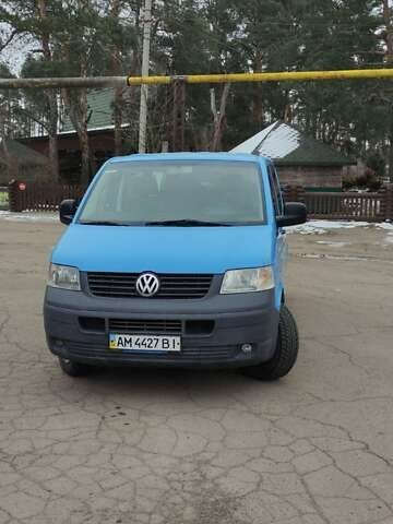 Синій Фольксваген Transporter, об'ємом двигуна 1.9 л та пробігом 294 тис. км за 8500 $, фото 3 на Automoto.ua