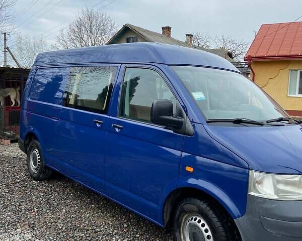Синий Фольксваген Transporter, объемом двигателя 0 л и пробегом 294 тыс. км за 9342 $, фото 1 на Automoto.ua