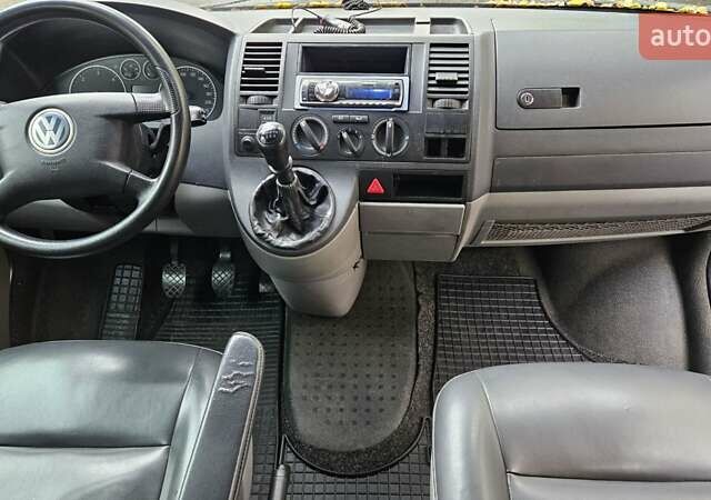 Синий Фольксваген Transporter, объемом двигателя 2.5 л и пробегом 300 тыс. км за 9300 $, фото 15 на Automoto.ua