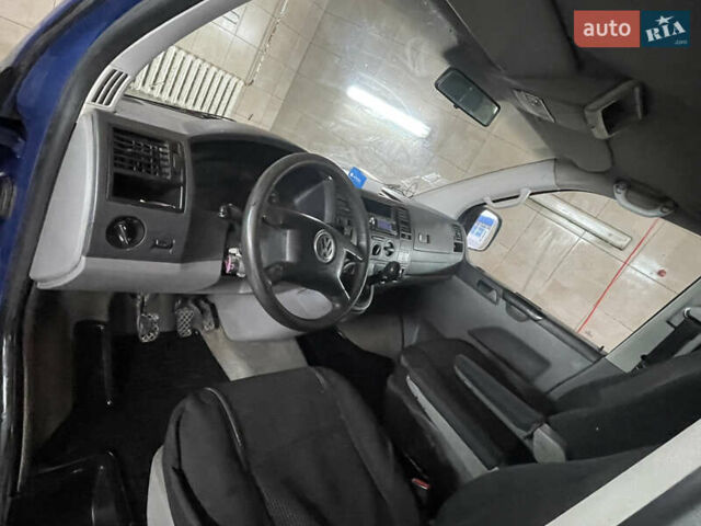 Синий Фольксваген Transporter, объемом двигателя 1.9 л и пробегом 469 тыс. км за 7300 $, фото 10 на Automoto.ua