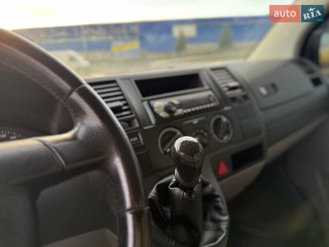 Синій Фольксваген Transporter, об'ємом двигуна 2.5 л та пробігом 285 тис. км за 9800 $, фото 14 на Automoto.ua