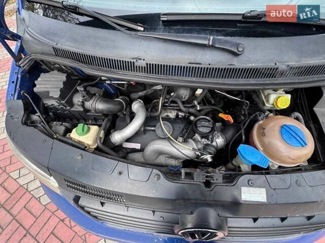 Синий Фольксваген Transporter, объемом двигателя 2.5 л и пробегом 423 тыс. км за 7750 $, фото 7 на Automoto.ua