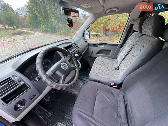 Синий Фольксваген Transporter, объемом двигателя 2.5 л и пробегом 423 тыс. км за 7750 $, фото 9 на Automoto.ua