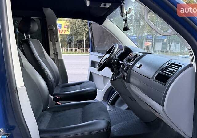 Синий Фольксваген Transporter, объемом двигателя 1.9 л и пробегом 250 тыс. км за 8500 $, фото 2 на Automoto.ua