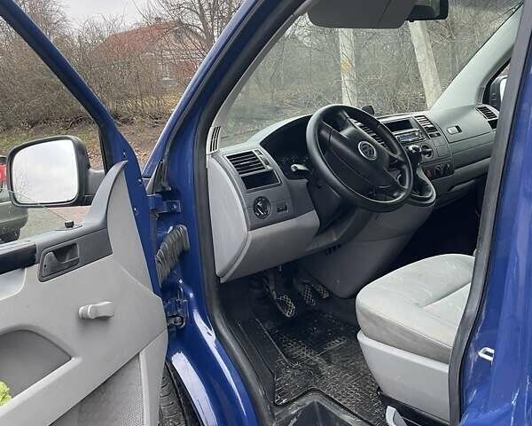 Синий Фольксваген Transporter, объемом двигателя 1.9 л и пробегом 363 тыс. км за 9000 $, фото 4 на Automoto.ua