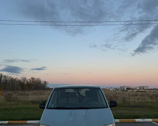 Синий Фольксваген Transporter, объемом двигателя 1.9 л и пробегом 325 тыс. км за 9000 $, фото 1 на Automoto.ua