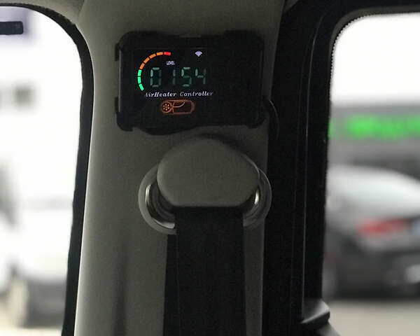 Синій Фольксваген Transporter, об'ємом двигуна 1.98 л та пробігом 412 тис. км за 10900 $, фото 29 на Automoto.ua
