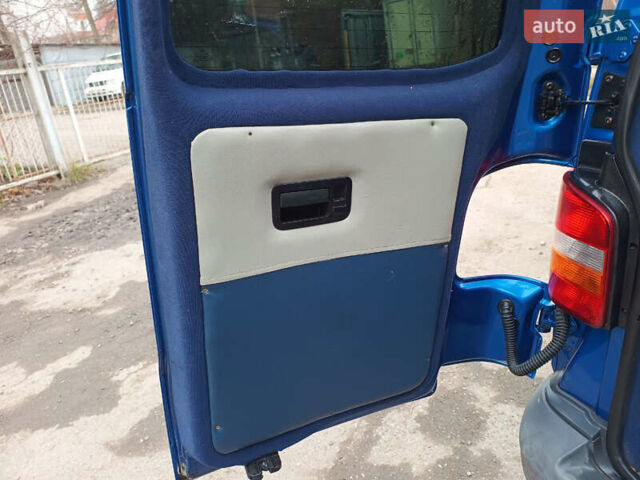 Синий Фольксваген Transporter, объемом двигателя 2.5 л и пробегом 285 тыс. км за 8500 $, фото 36 на Automoto.ua