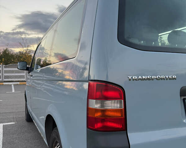 Синий Фольксваген Transporter, объемом двигателя 1.9 л и пробегом 325 тыс. км за 9000 $, фото 12 на Automoto.ua