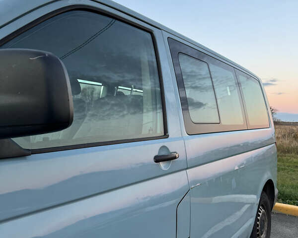 Синий Фольксваген Transporter, объемом двигателя 1.9 л и пробегом 325 тыс. км за 9000 $, фото 11 на Automoto.ua