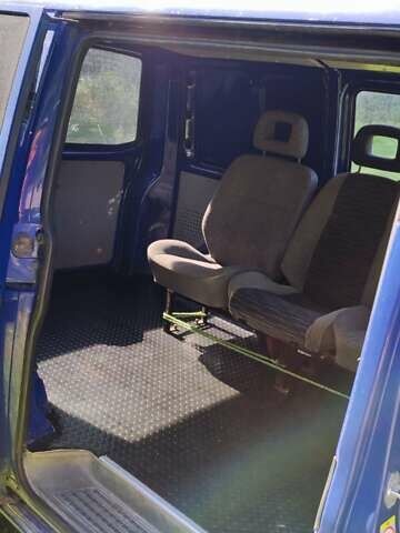 Синій Фольксваген Transporter, об'ємом двигуна 2.5 л та пробігом 374 тис. км за 8199 $, фото 6 на Automoto.ua