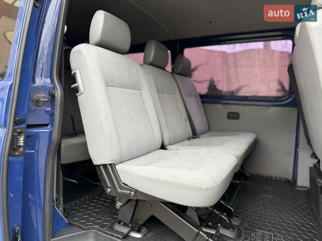Синий Фольксваген Transporter, объемом двигателя 1.9 л и пробегом 400 тыс. км за 8800 $, фото 62 на Automoto.ua