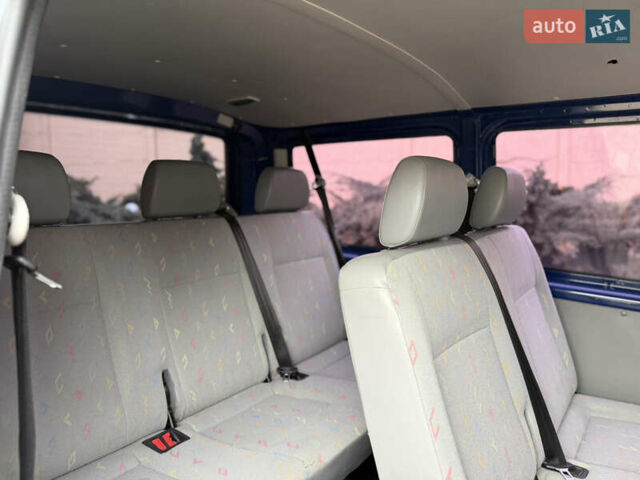Синий Фольксваген Transporter, объемом двигателя 1.9 л и пробегом 400 тыс. км за 8800 $, фото 66 на Automoto.ua