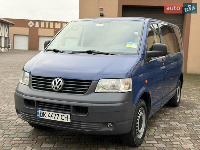 Синий Фольксваген Transporter, объемом двигателя 1.9 л и пробегом 400 тыс. км за 8800 $, фото 6 на Automoto.ua