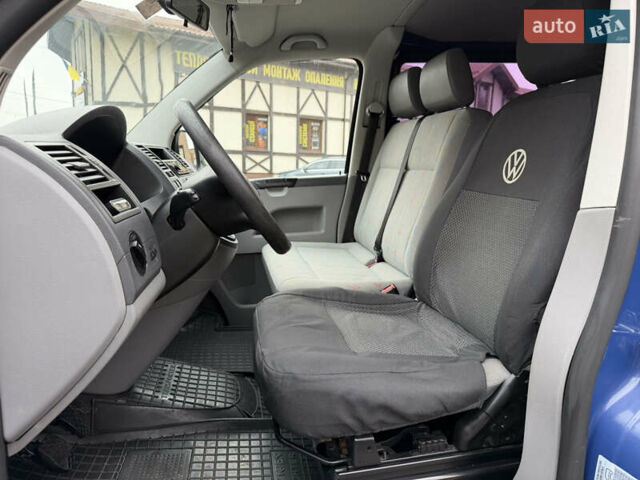 Синий Фольксваген Transporter, объемом двигателя 1.9 л и пробегом 400 тыс. км за 8800 $, фото 49 на Automoto.ua