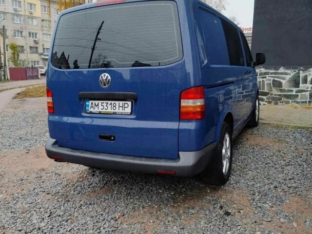 Синий Фольксваген Transporter, объемом двигателя 2.5 л и пробегом 300 тыс. км за 6400 $, фото 4 на Automoto.ua