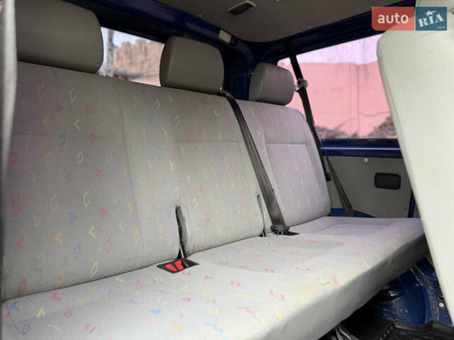 Синий Фольксваген Transporter, объемом двигателя 1.9 л и пробегом 400 тыс. км за 8800 $, фото 65 на Automoto.ua