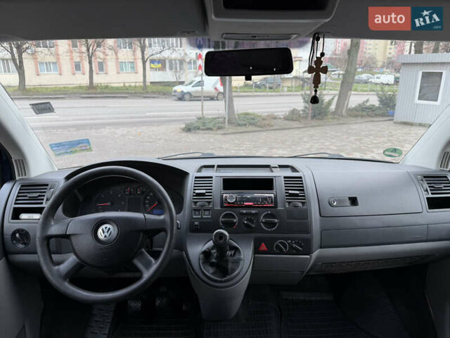 Синий Фольксваген Transporter, объемом двигателя 1.9 л и пробегом 400 тыс. км за 8800 $, фото 43 на Automoto.ua