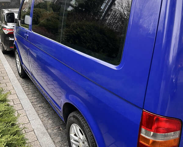 Синий Фольксваген Transporter, объемом двигателя 2.5 л и пробегом 395 тыс. км за 9999 $, фото 2 на Automoto.ua