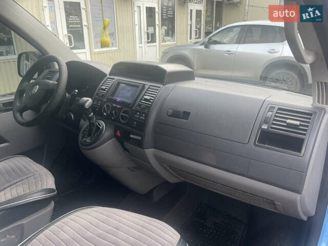 Синий Фольксваген Transporter, объемом двигателя 2.5 л и пробегом 282 тыс. км за 9500 $, фото 10 на Automoto.ua