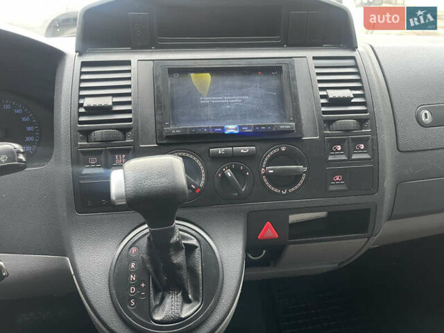 Синий Фольксваген Transporter, объемом двигателя 2.5 л и пробегом 282 тыс. км за 9500 $, фото 15 на Automoto.ua