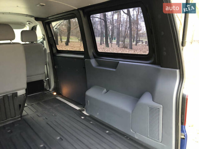 Синий Фольксваген Transporter, объемом двигателя 2.5 л и пробегом 327 тыс. км за 9900 $, фото 16 на Automoto.ua
