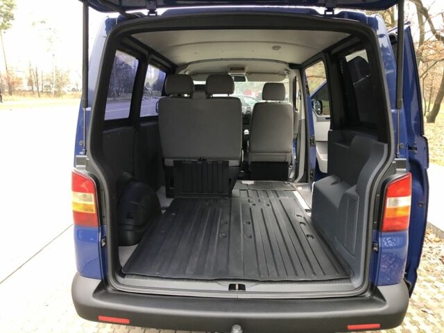 Синий Фольксваген Transporter, объемом двигателя 2.5 л и пробегом 327 тыс. км за 9900 $, фото 15 на Automoto.ua