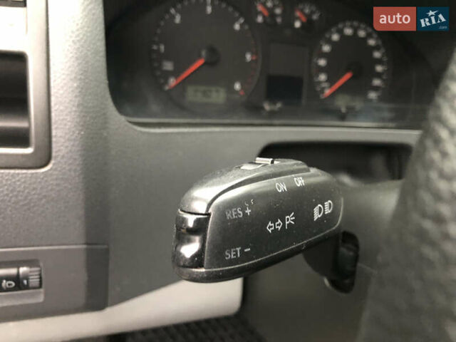 Синий Фольксваген Transporter, объемом двигателя 2.5 л и пробегом 327 тыс. км за 9900 $, фото 24 на Automoto.ua