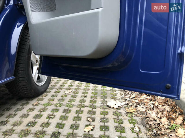 Синий Фольксваген Transporter, объемом двигателя 2.5 л и пробегом 327 тыс. км за 9900 $, фото 46 на Automoto.ua