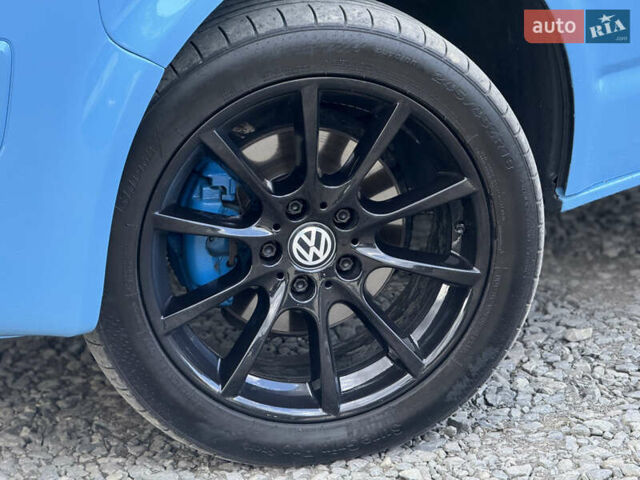 Синій Фольксваген Transporter, об'ємом двигуна 2.5 л та пробігом 250 тис. км за 13888 $, фото 4 на Automoto.ua