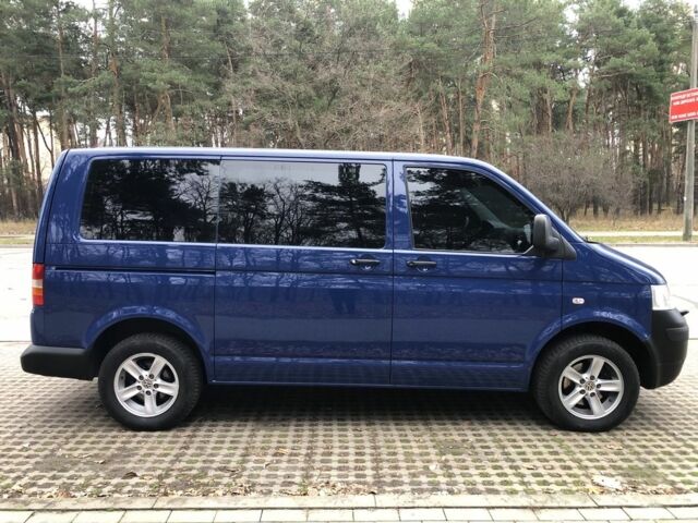 Синий Фольксваген Transporter, объемом двигателя 2.5 л и пробегом 327 тыс. км за 9900 $, фото 5 на Automoto.ua