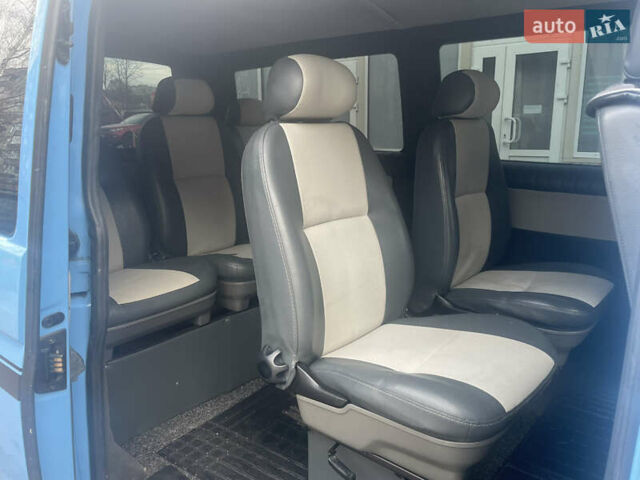 Синий Фольксваген Transporter, объемом двигателя 2.5 л и пробегом 282 тыс. км за 9500 $, фото 8 на Automoto.ua