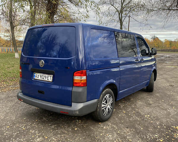 Синій Фольксваген Transporter, об'ємом двигуна 2.46 л та пробігом 320 тис. км за 8999 $, фото 8 на Automoto.ua