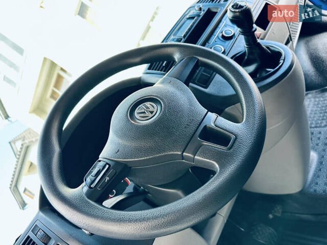 Синий Фольксваген Transporter, объемом двигателя 2 л и пробегом 297 тыс. км за 11700 $, фото 27 на Automoto.ua