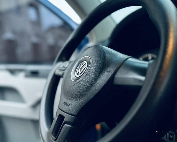 Синій Фольксваген Transporter, об'ємом двигуна 2 л та пробігом 295 тис. км за 11900 $, фото 3 на Automoto.ua