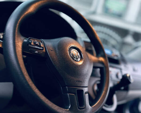 Синий Фольксваген Transporter, объемом двигателя 2 л и пробегом 297 тыс. км за 11700 $, фото 20 на Automoto.ua