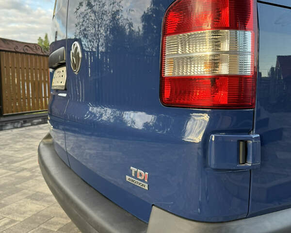 Синий Фольксваген Transporter, объемом двигателя 1.97 л и пробегом 127 тыс. км за 28000 $, фото 8 на Automoto.ua