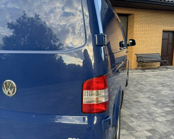 Синий Фольксваген Transporter, объемом двигателя 1.97 л и пробегом 127 тыс. км за 28000 $, фото 9 на Automoto.ua