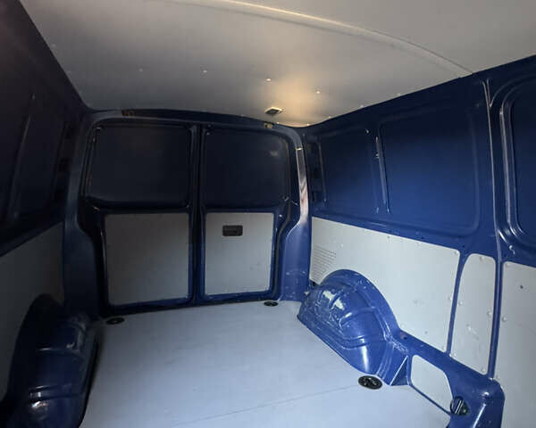 Синій Фольксваген Transporter, об'ємом двигуна 1.97 л та пробігом 127 тис. км за 25000 $, фото 29 на Automoto.ua